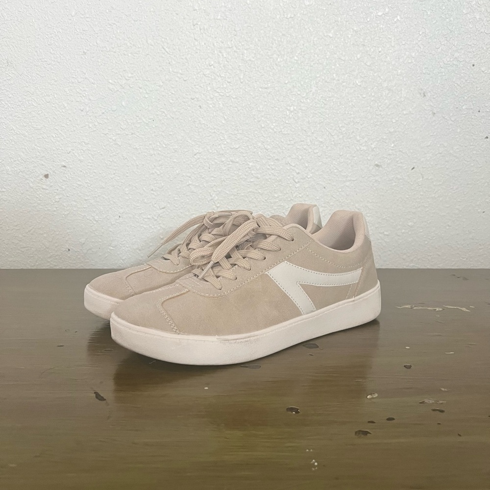 Just Fab Beige Sneakers